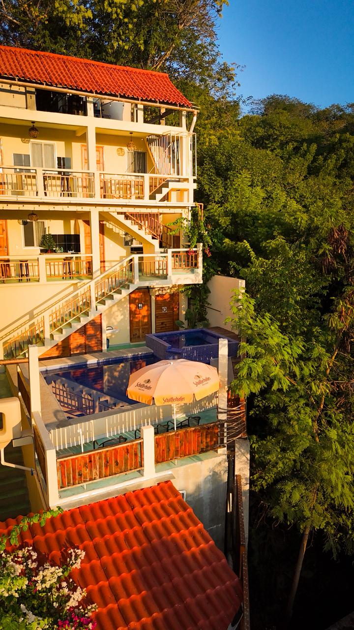 Hotel Cristal front 3